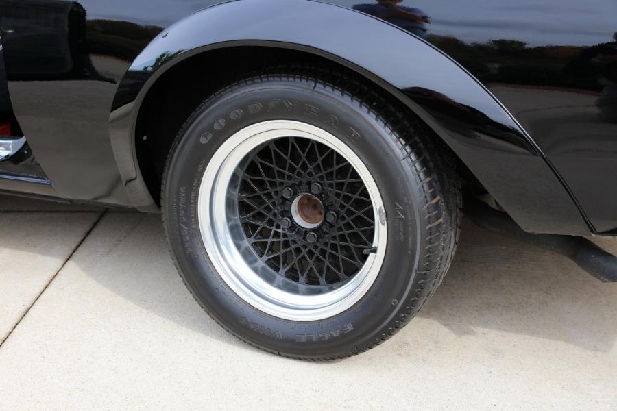 Колеса Buick GNX 1987 года  (фото 32 из 64)